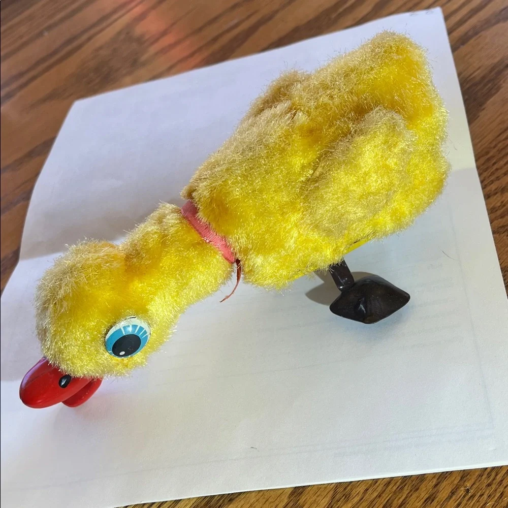 40’s-50’s Vintage yellow fuzzy wind up Duck toy